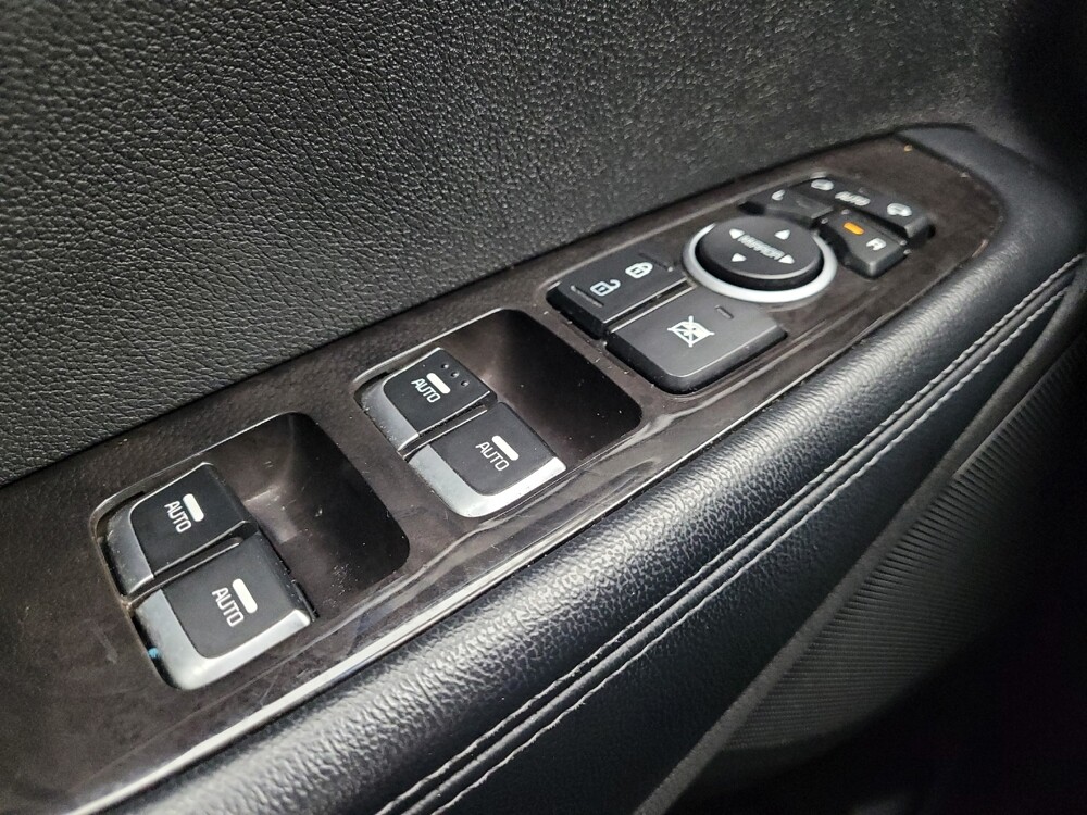 2018 Kia Sorento in Taylor, MI 48180 - 18105017 27