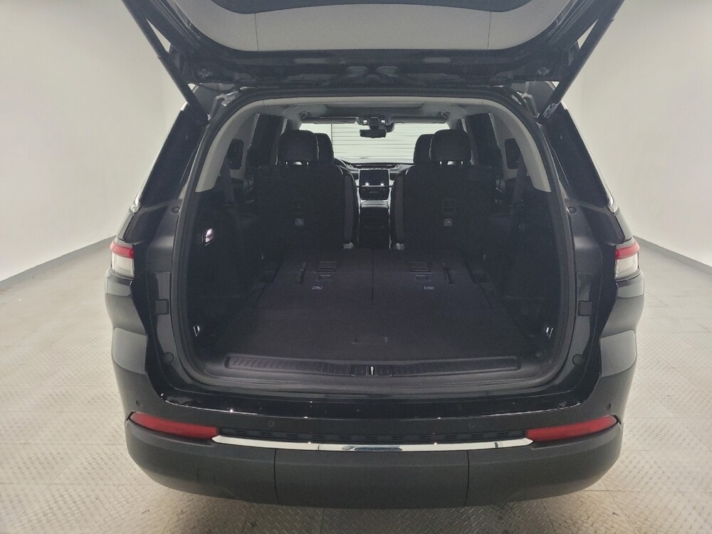 2023 Jeep Grand Cherokee L in Taylor, MI 48180 - 18105021 29