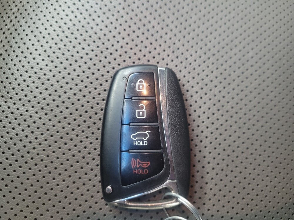 2015 Hyundai Santa Fe in Mishawaka, IN 46545 - 18105024 32