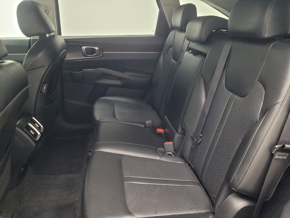 2021 Kia Sorento in Indianapolis, IN 46222 - 18105025 18