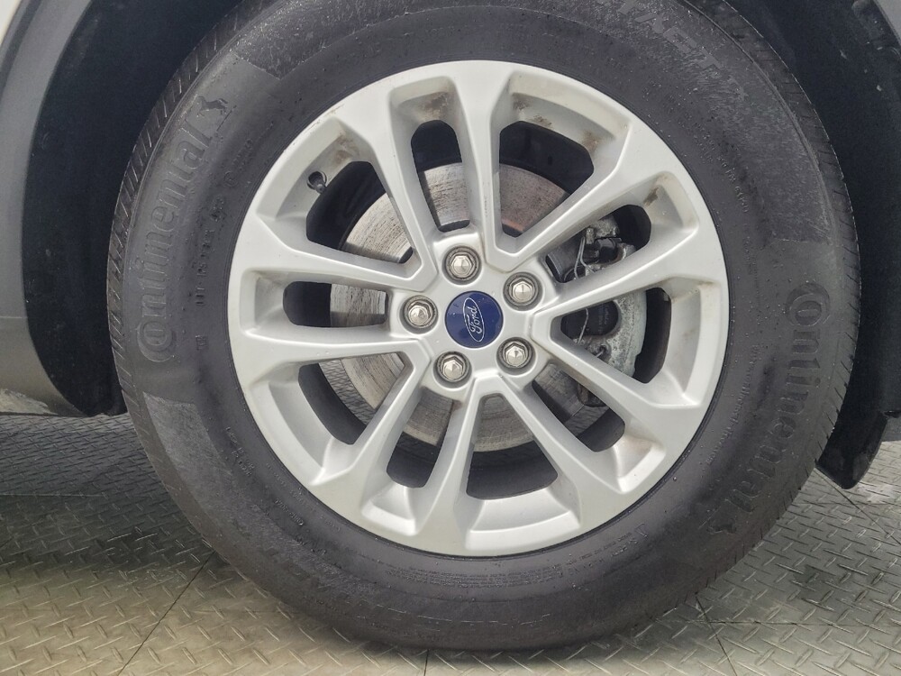 2020 Ford Escape in Indianapolis, IN 46219 - 18105027 31