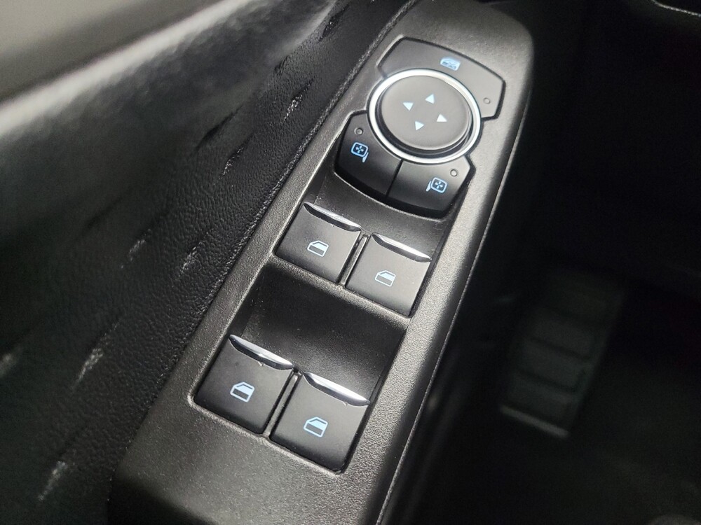 2020 Ford Escape in Indianapolis, IN 46219 - 18105027 27