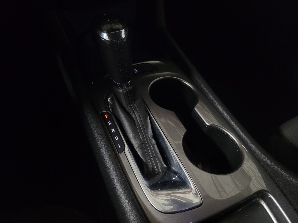 2019 Chevrolet Malibu in Stone Mountain, GA 30083 - 18105034 26