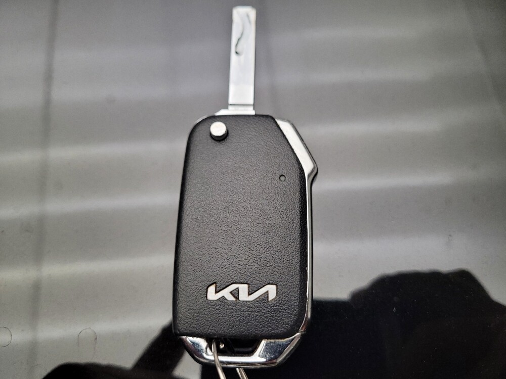 2022 Kia Forte in Riverside, CA 92504 - 18105036 32