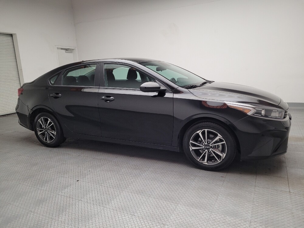 2022 Kia Forte in Riverside, CA 92504 - 18105036 11