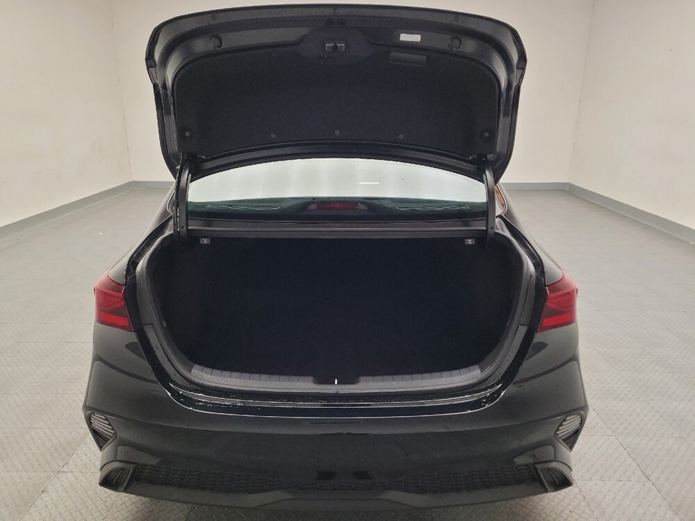 2022 Kia Forte in Riverside, CA 92504 - 18105036 29