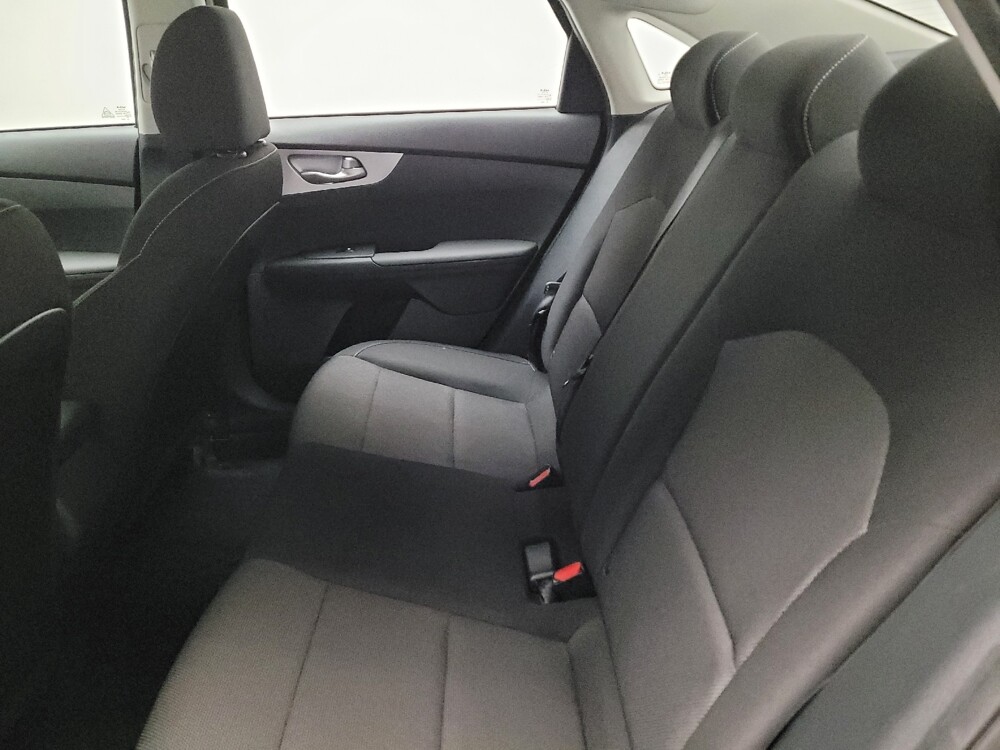 2022 Kia Forte in Riverside, CA 92504 - 18105036 18