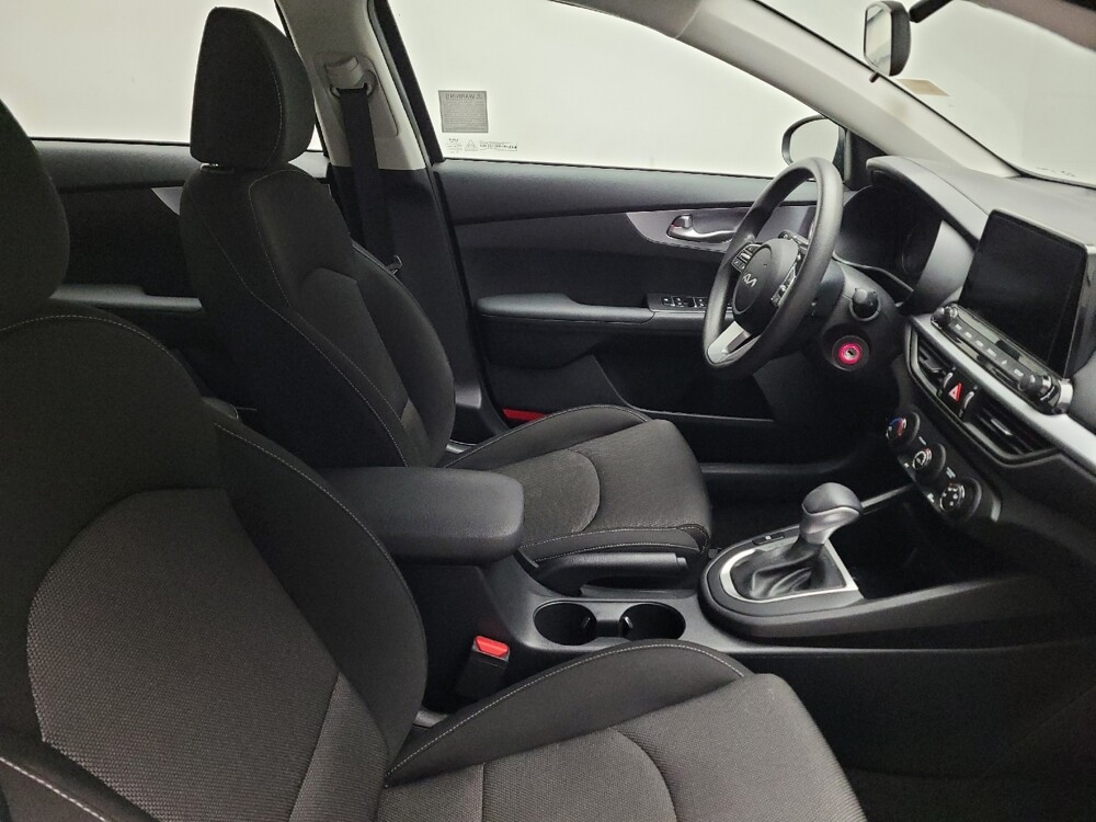 2022 Kia Forte in Riverside, CA 92504 - 18105036 21