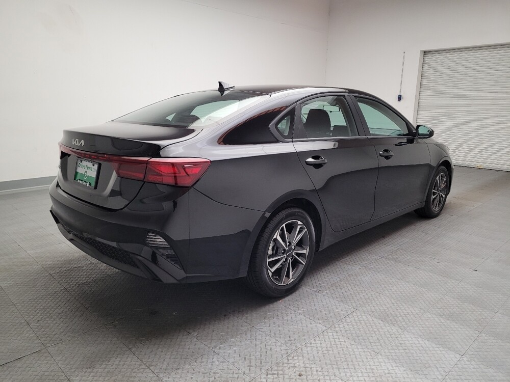 2022 Kia Forte in Riverside, CA 92504 - 18105036 9