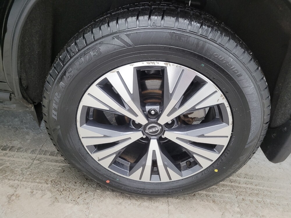 2023 Nissan Rogue in Columbus, OH 43228 - 18105037 31