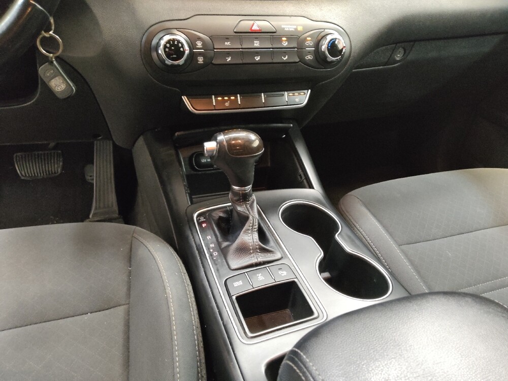 2016 Kia Sorento in Cincinnati, OH 45255 - 18105042 26