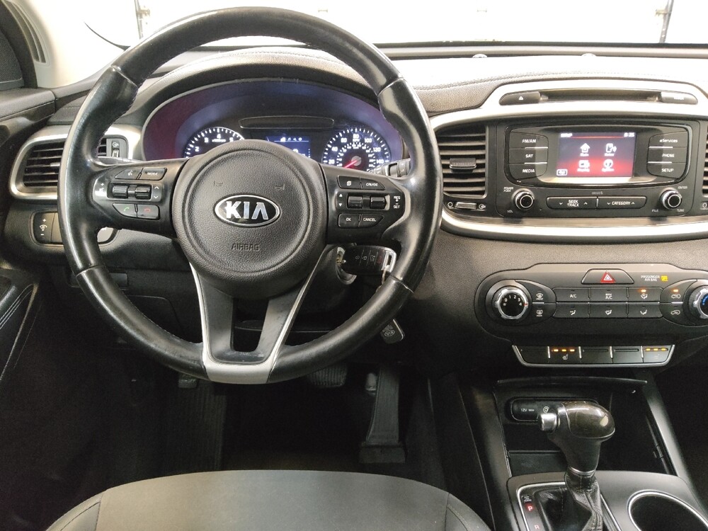 2016 Kia Sorento in Cincinnati, OH 45255 - 18105042 22
