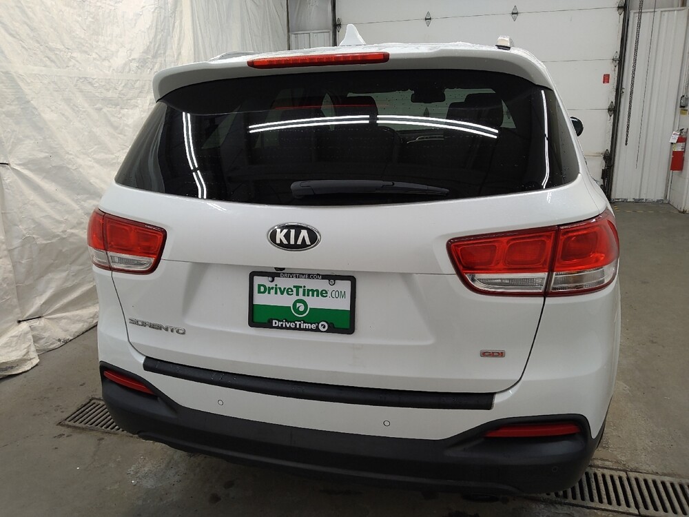 2016 Kia Sorento in Cincinnati, OH 45255 - 18105042 7