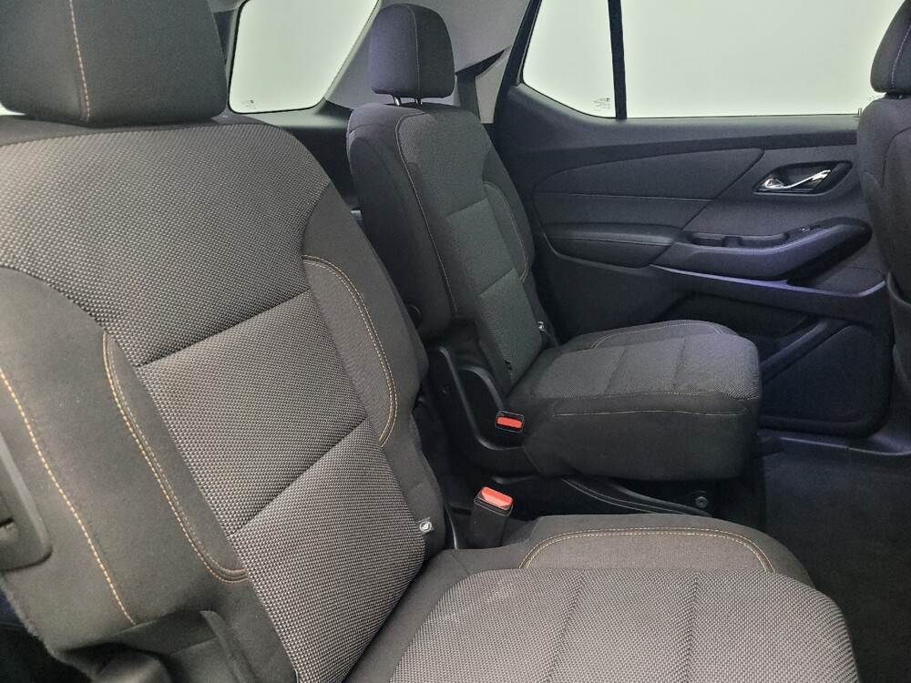 2019 Chevrolet Traverse in Jacksonville, FL 32210 - 18105049 19