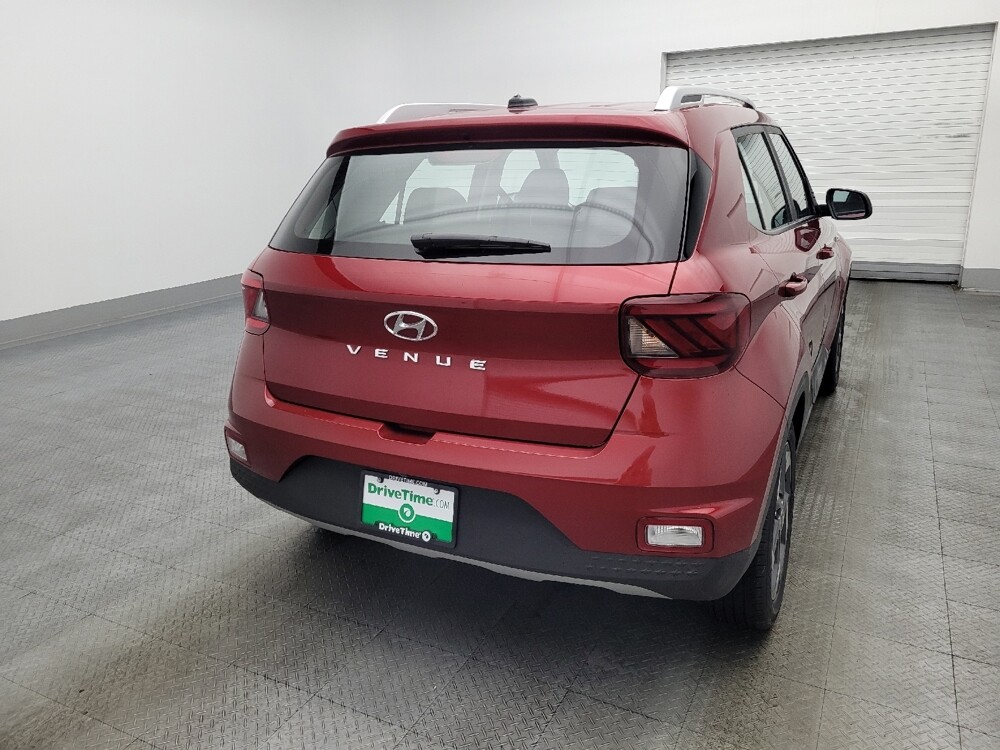 2024 Hyundai Venue in Greenville, NC 27834 - 18105057 7
