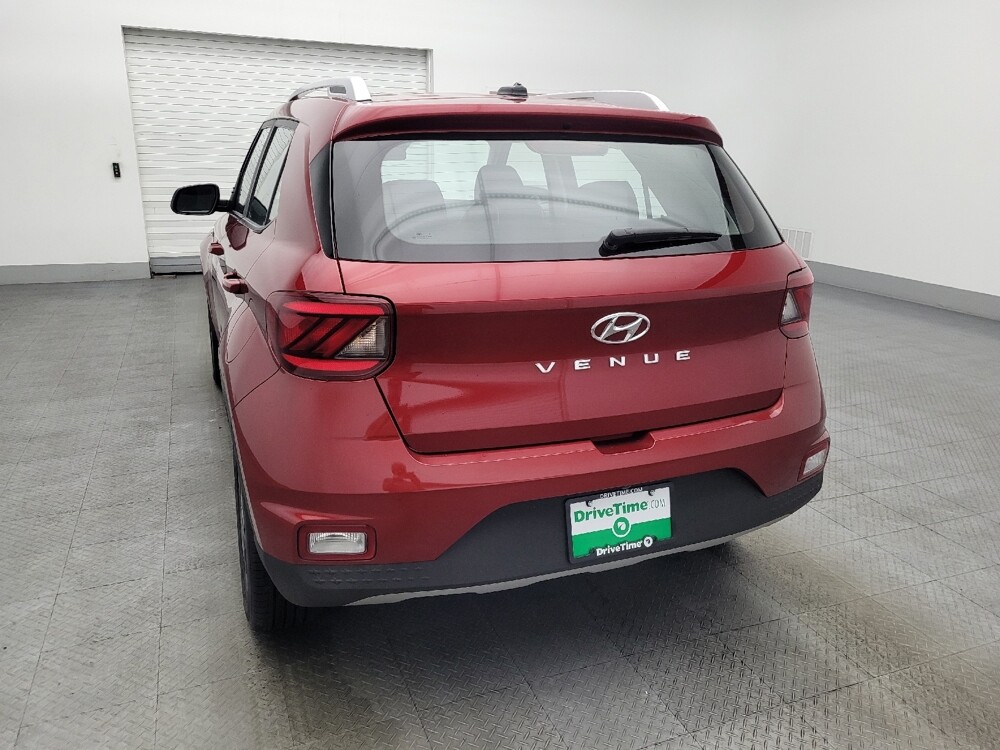 2024 Hyundai Venue in Greenville, NC 27834 - 18105057 6