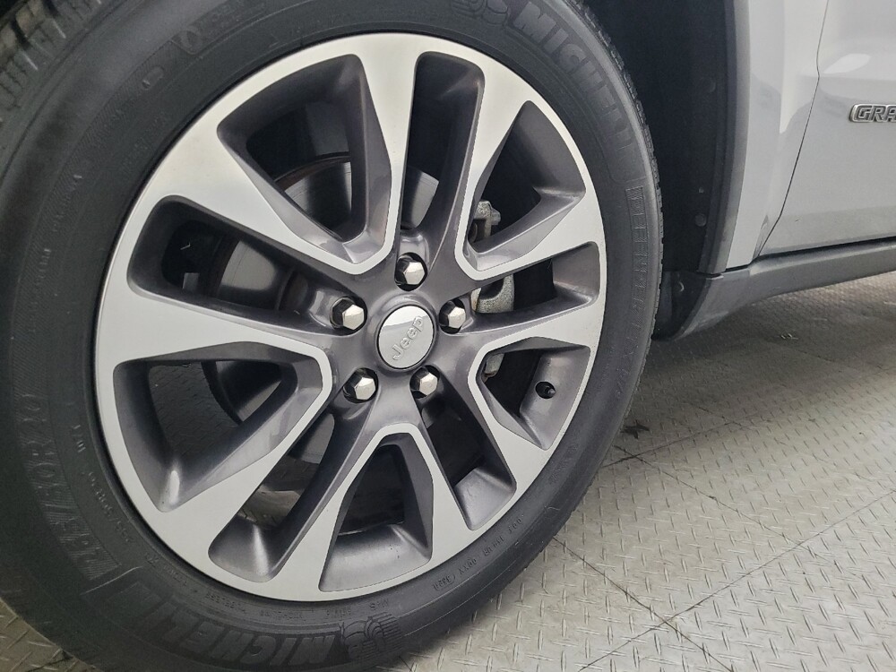 2018 Jeep Grand Cherokee in Gainesville, FL 32609 - 18105061 31