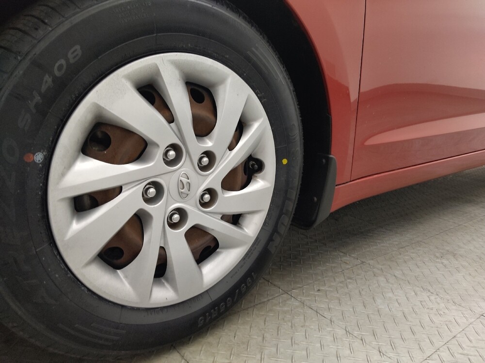 2020 Hyundai Elantra in Gainesville, FL 32609 - 18105063 31