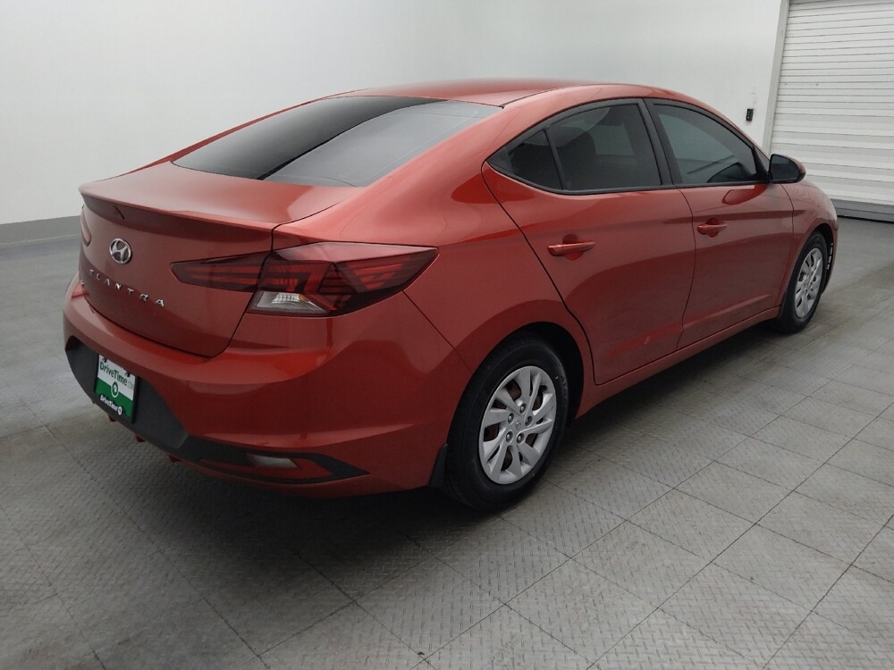 2020 Hyundai Elantra in Gainesville, FL 32609 - 18105063 9