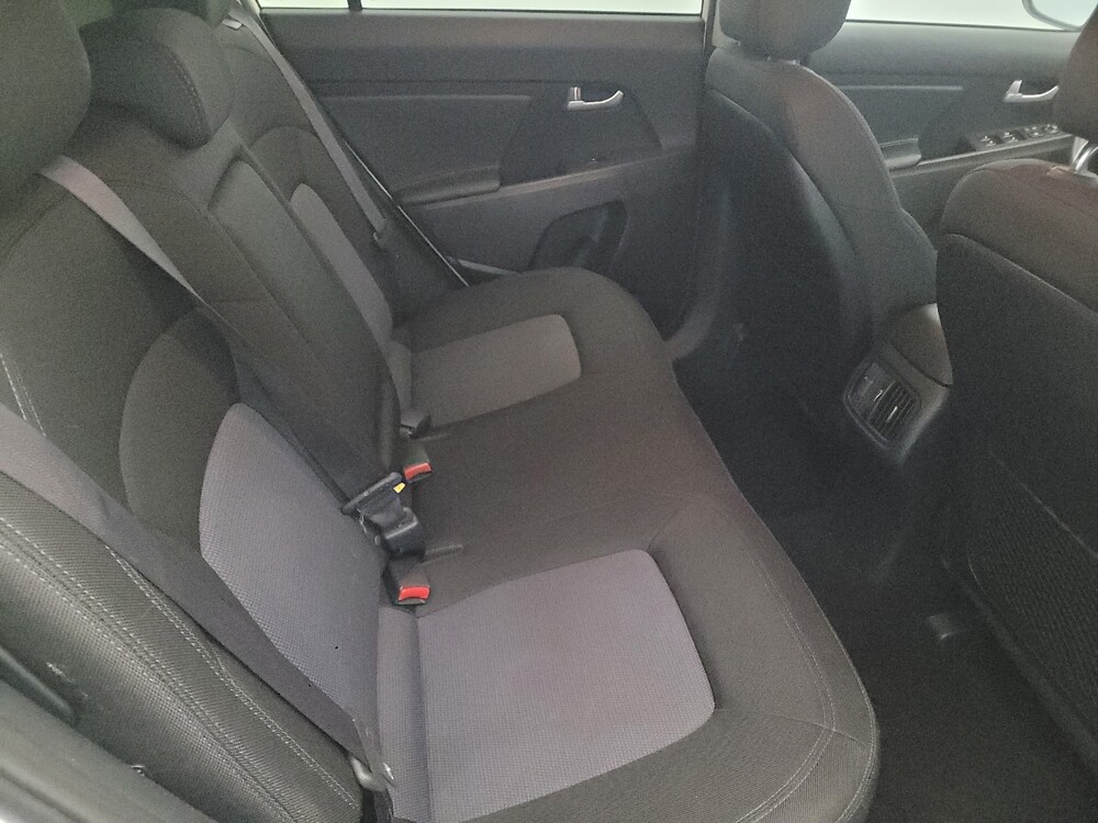 2016 Kia Sportage in Laurel, MD 20724 - 18105068 19