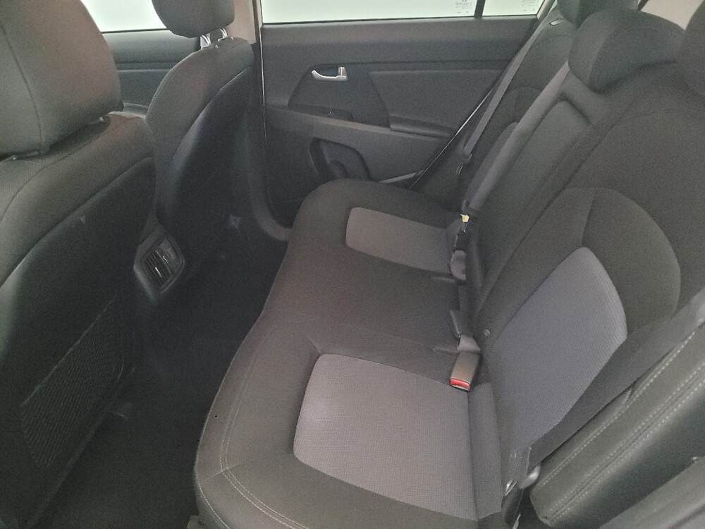 2016 Kia Sportage in Laurel, MD 20724 - 18105068 18