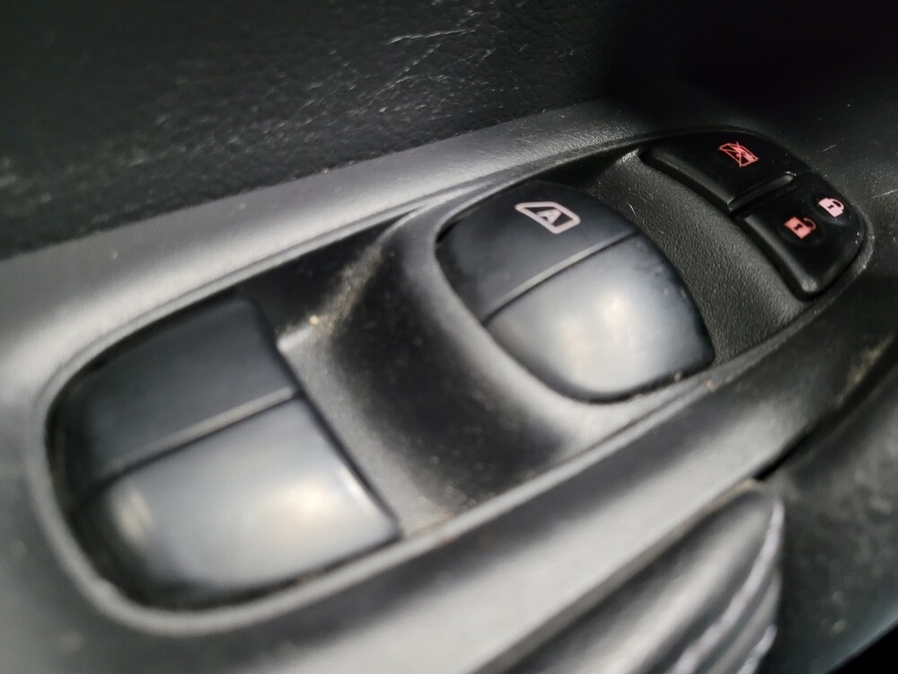 2015 Nissan Rogue in Las Vegas, NV 89104 - 18105077 27