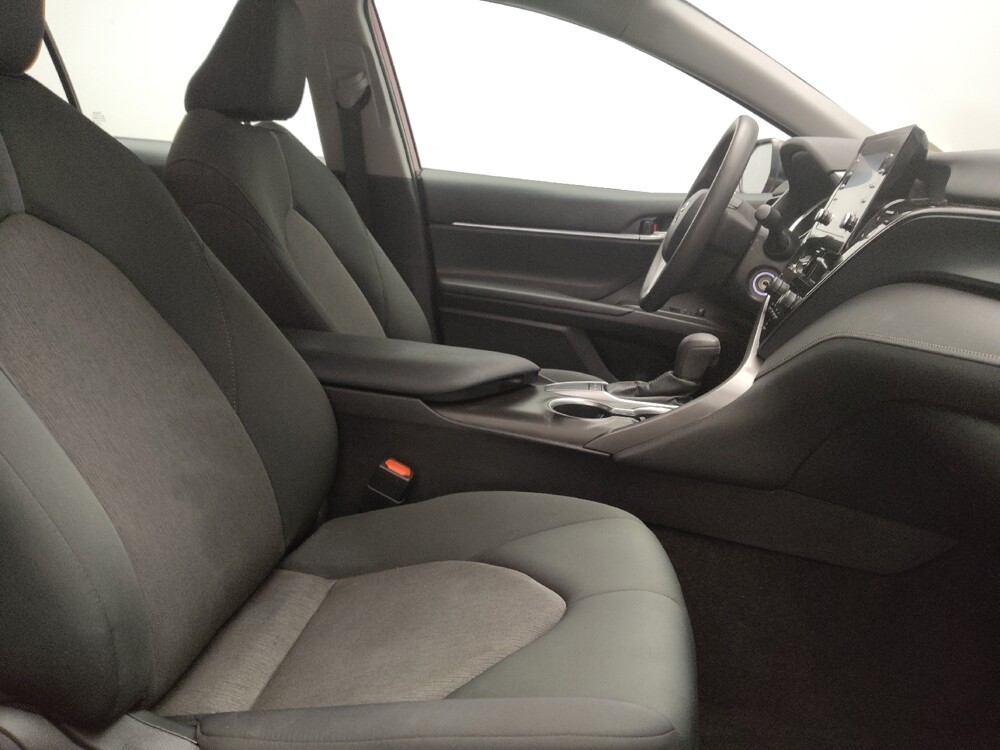 2022 Toyota Camry in Fort Worth, TX 76116 - 18105082 21