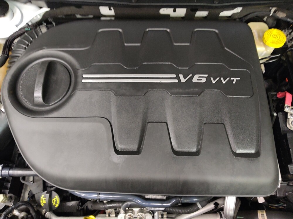 2016 Jeep Cherokee in Greenville, SC 29607 - 18105088 30