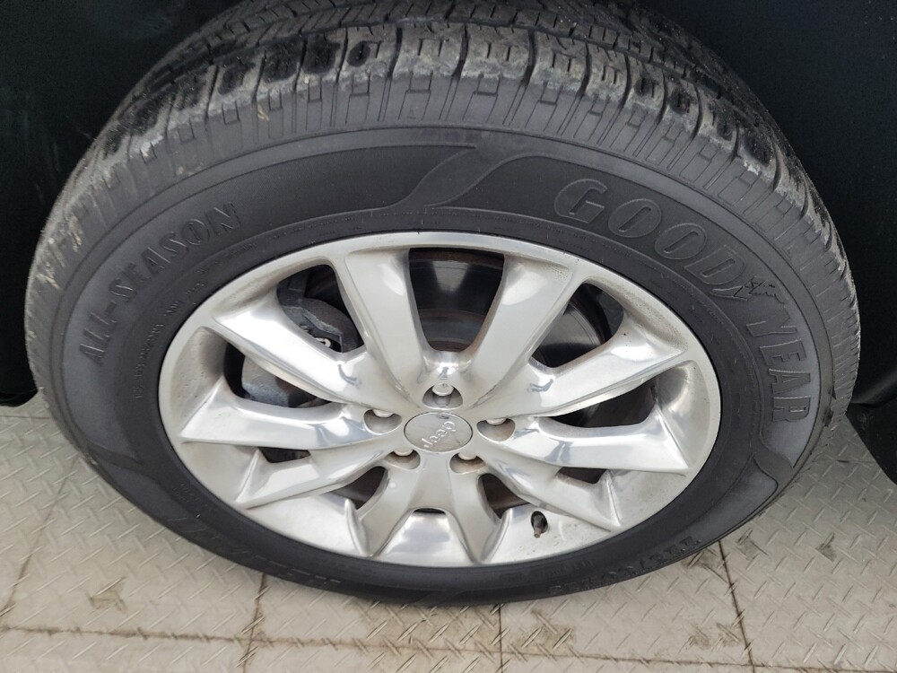 2016 Jeep Cherokee in Greenville, SC 29607 - 18105088 31