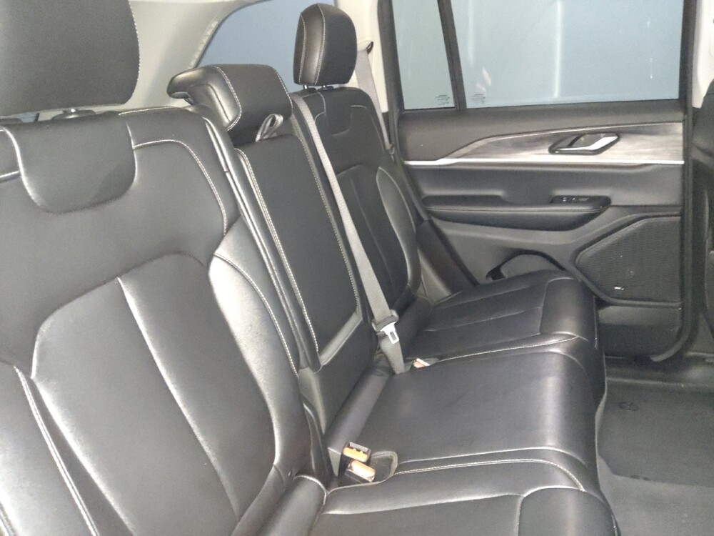 2023 Jeep Grand Cherokee in Gainesville, FL 32609 - 18105099 19