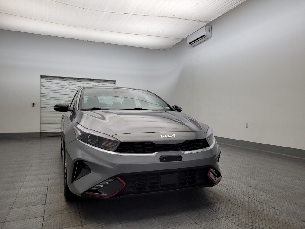 2024 Kia Forte in Glendale, AZ 85301 - 18105100 14