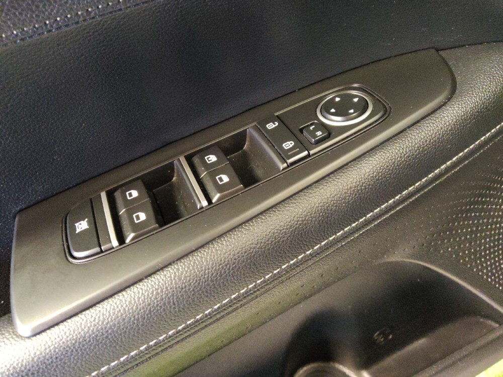 2024 Kia Forte in Glendale, AZ 85301 - 18105100 27