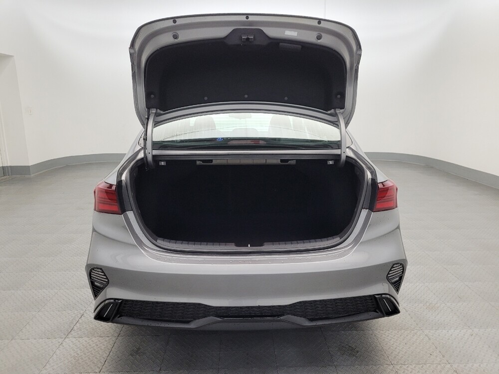 2024 Kia Forte in Glendale, AZ 85301 - 18105100 29