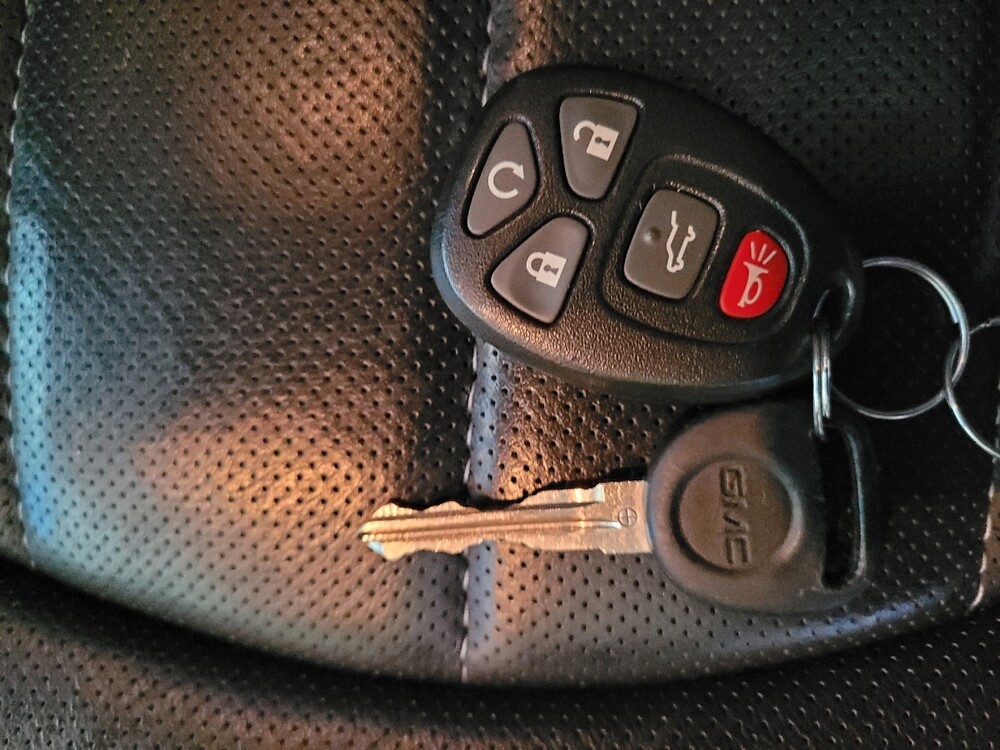 2016 GMC Acadia in Lakeland, FL 33815 - 18105114 32