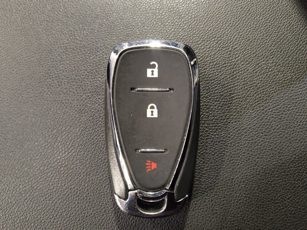 2020 Chevrolet Equinox in Raleigh, NC 27604 - 18105116 32