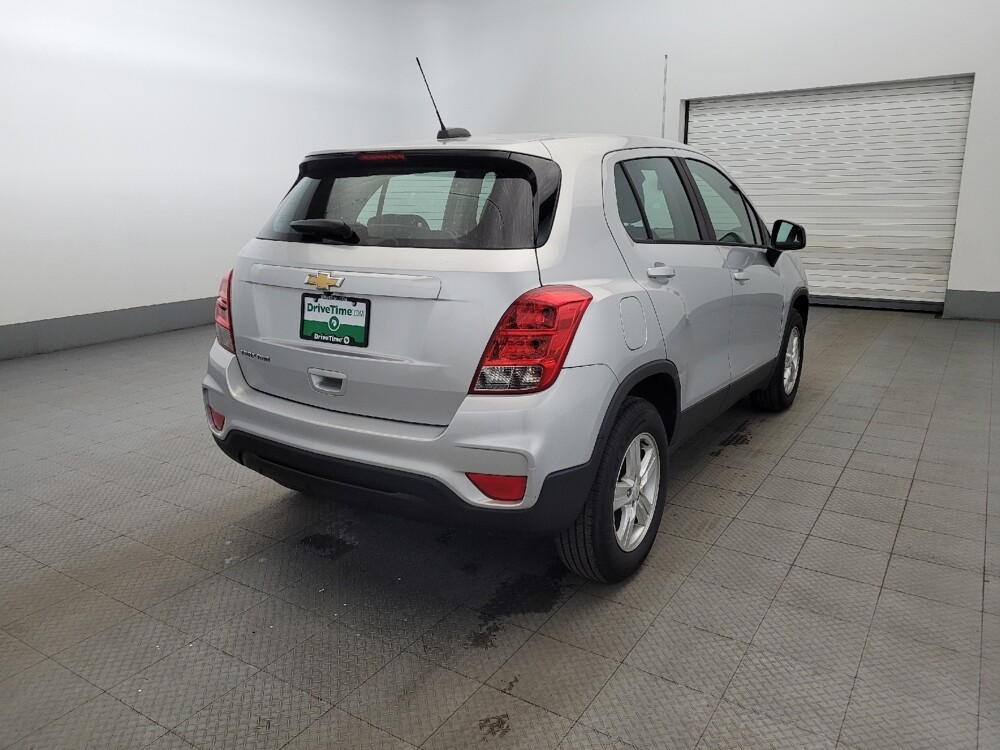 2018 Chevrolet Trax in Laurel, MD 20724 - 18105117 9