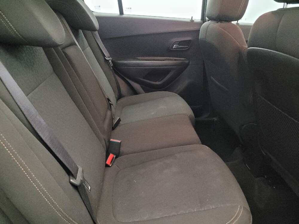 2018 Chevrolet Trax in Laurel, MD 20724 - 18105117 19