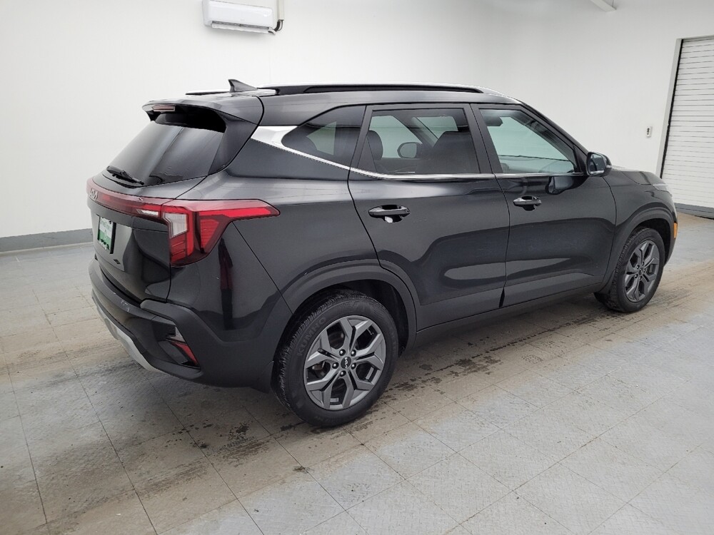2024 Kia Seltos in Cincinnati, OH 45255 - 18105124 10