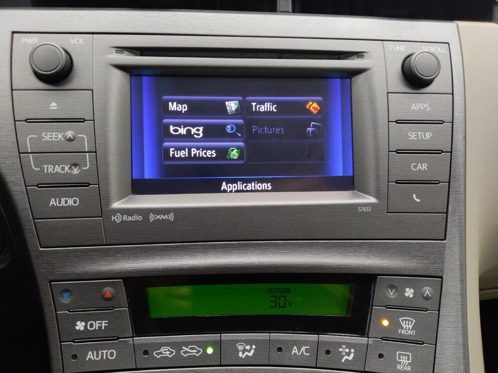 2014 Toyota Prius in Indianapolis, IN 46219 - 18105125 25