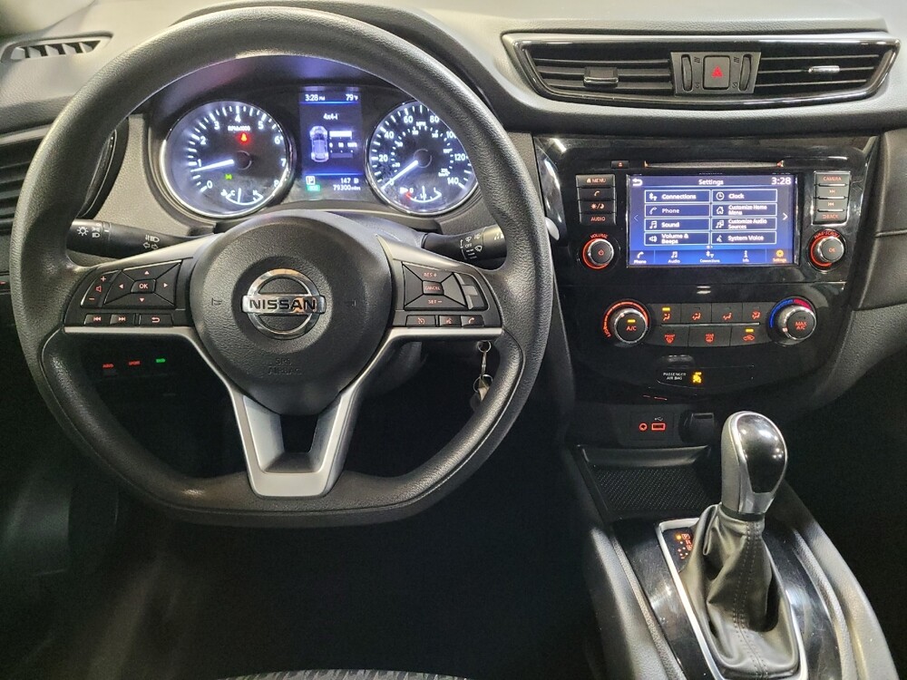2018 Nissan Rogue in El Cajon, CA 92020 - 18105126 22
