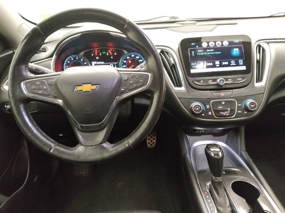 2017 Chevrolet Malibu in Midlothian, IL 60445 - 18105141 22