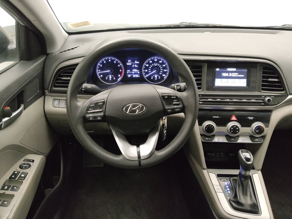 2019 Hyundai Elantra in Midlothian, IL 60445 - 18105142 22