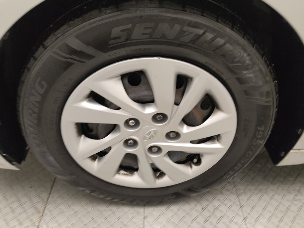 2019 Hyundai Elantra in Midlothian, IL 60445 - 18105142 31