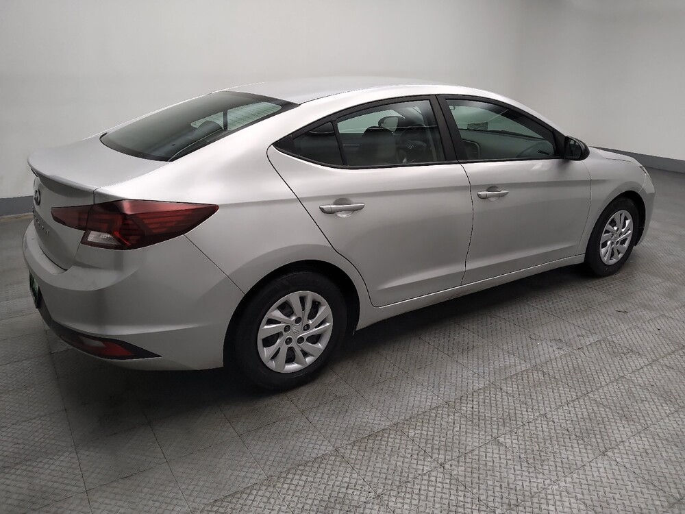 2019 Hyundai Elantra in Midlothian, IL 60445 - 18105142 10