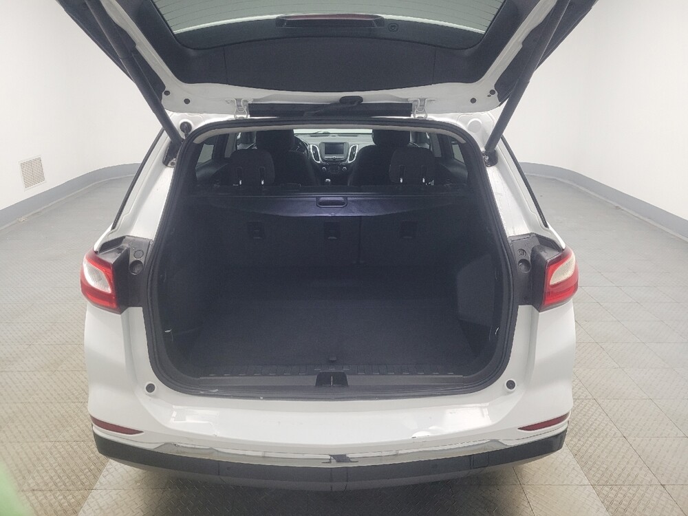 2020 Chevrolet Equinox in Indianapolis, IN 46222 - 18105170 29