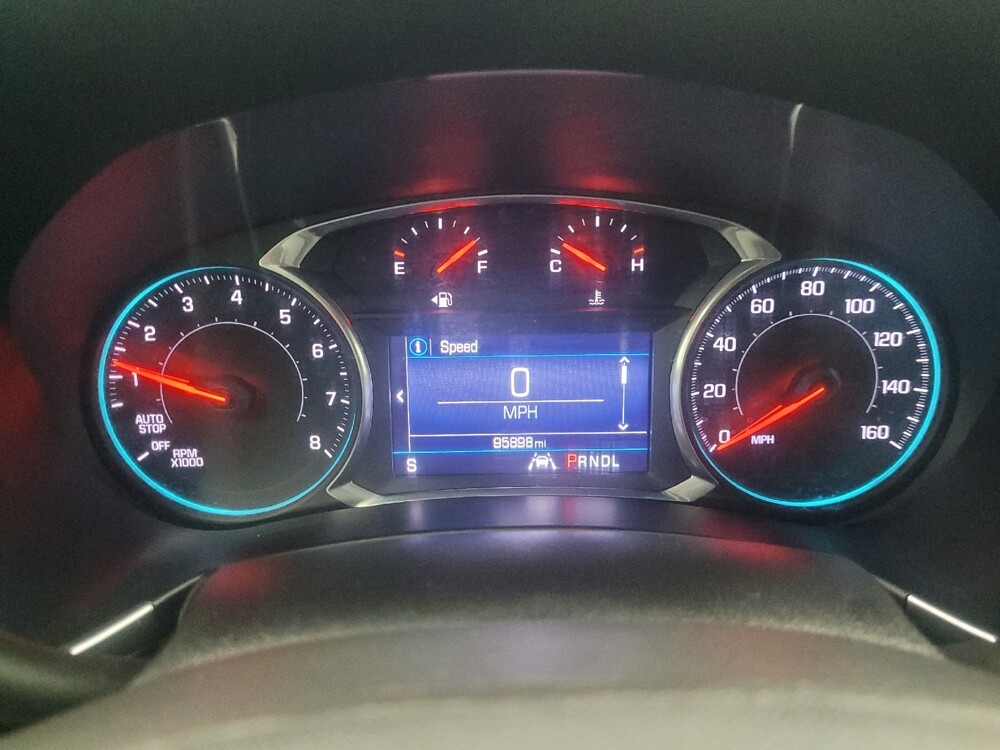 2020 Chevrolet Equinox in Indianapolis, IN 46222 - 18105170 23