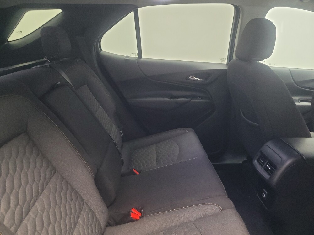 2020 Chevrolet Equinox in Indianapolis, IN 46222 - 18105170 19