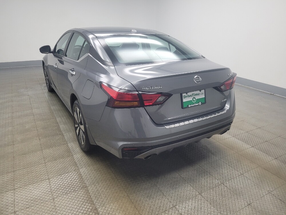 2021 Nissan Altima in Mishawaka, IN 46545 - 18105172 5