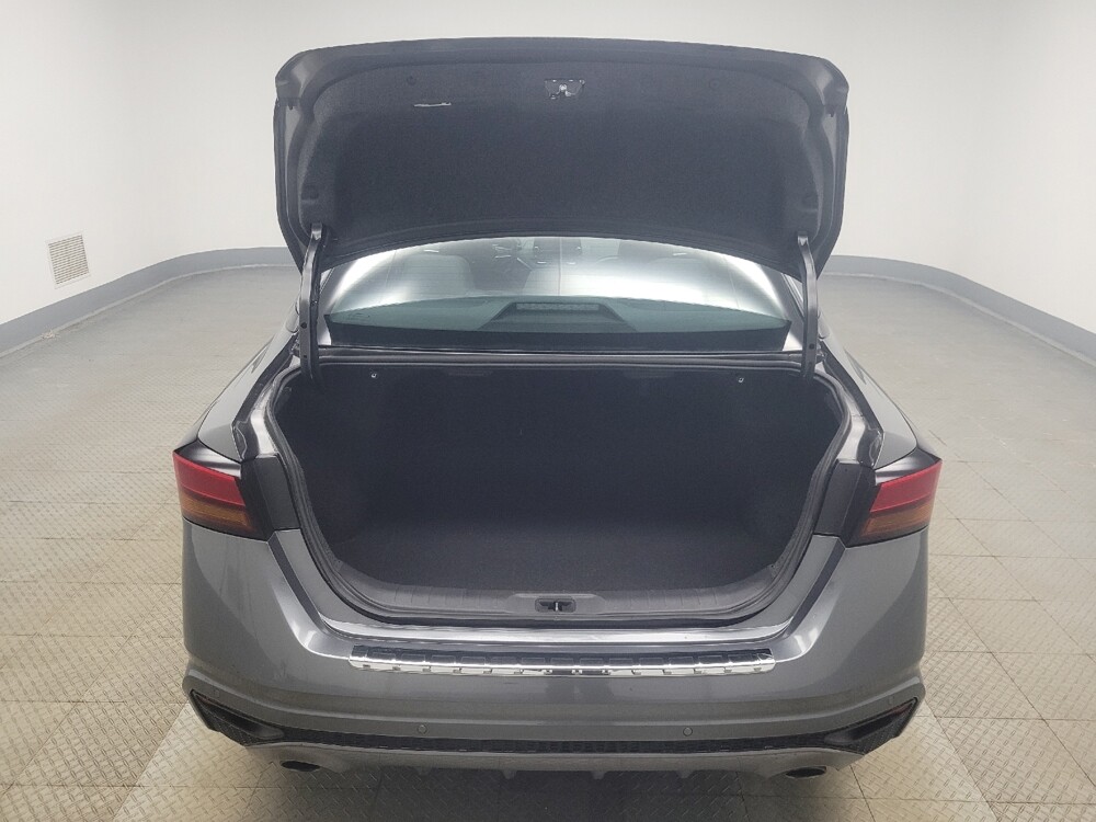 2021 Nissan Altima in Mishawaka, IN 46545 - 18105172 29