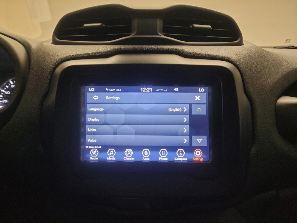 2021 Jeep Renegade in Downey, CA 90241 - 18105192 25